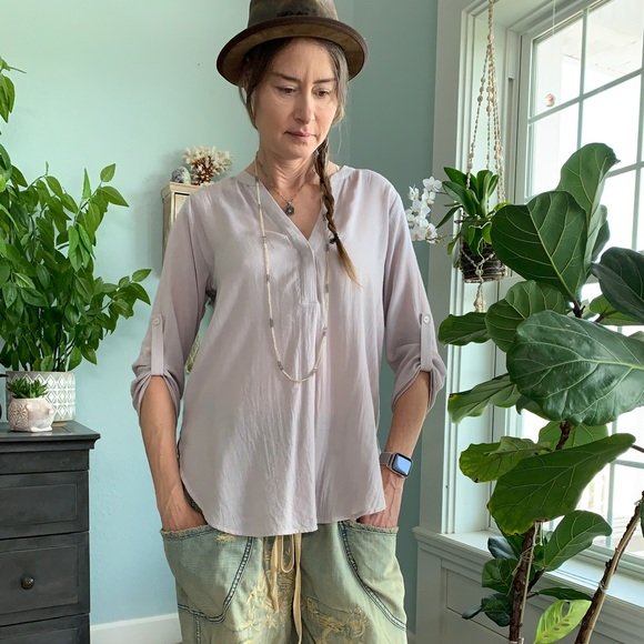 Flowy V Neck Blouse - Picture 2 of 4